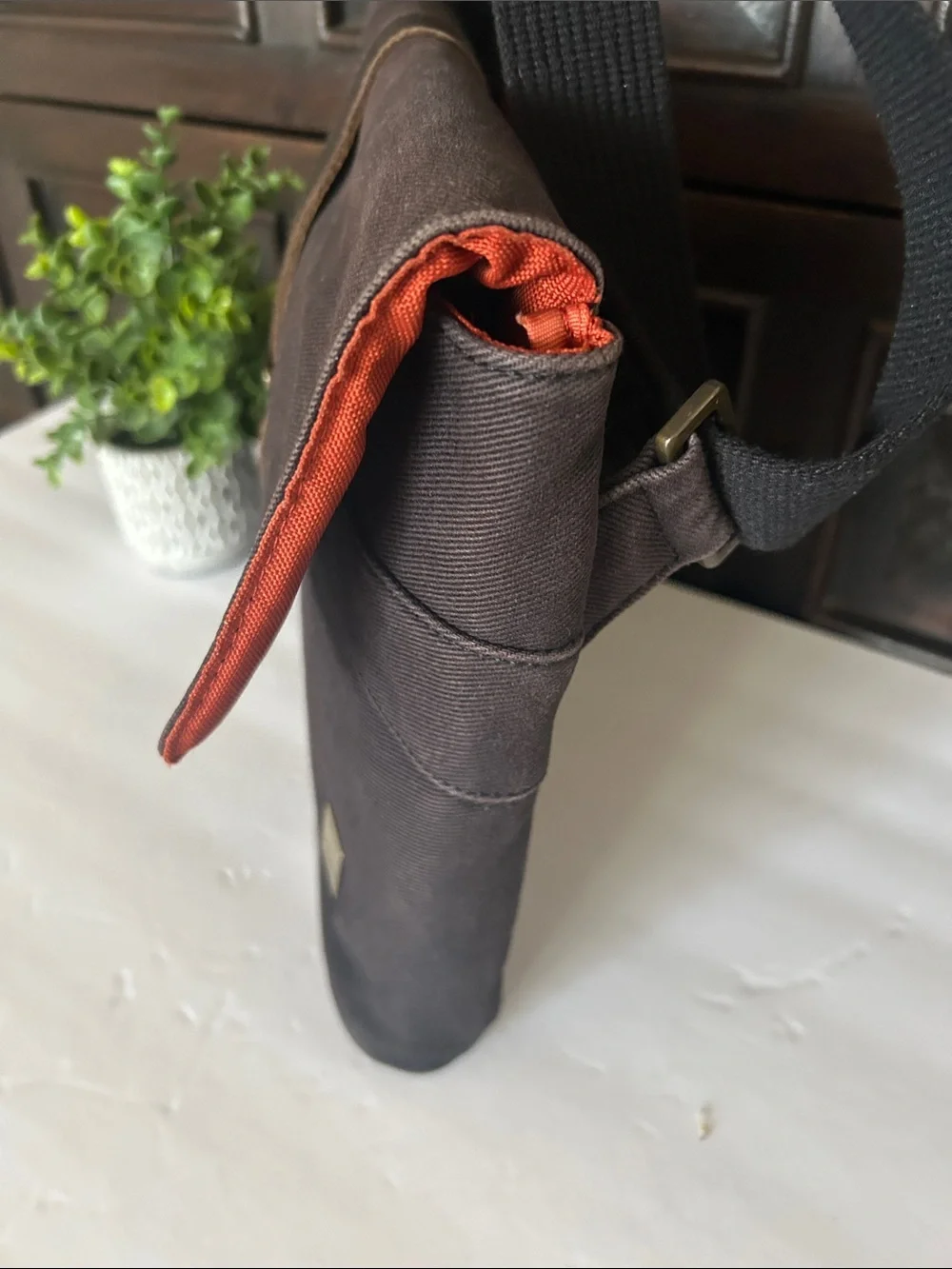 Knomo classic brown